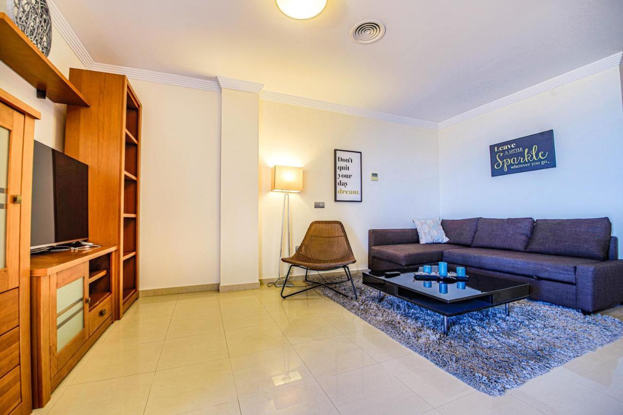 Bonito apartamento al lado de la playa con vistas al mar Benalmádena Exterior foto