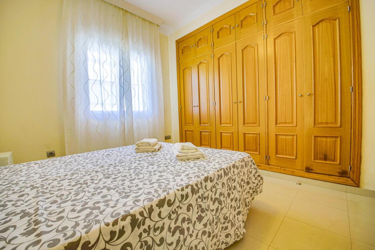 Bonito apartamento al lado de la playa con vistas al mar Benalmádena Exterior foto